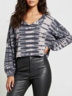 Urban rebel grey Tie dye cropped sweat shirt sz m